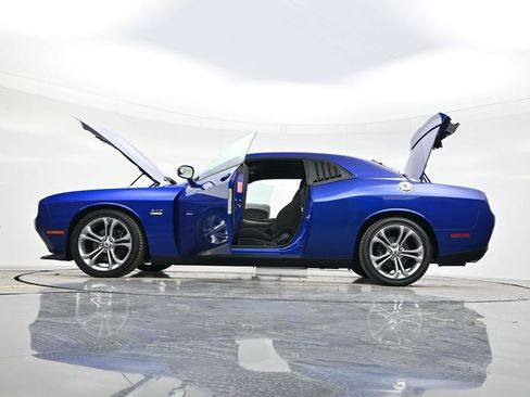 Used 2021 Dodge Challenger R/T image 52