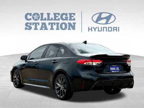 Used 2023 Toyota Corolla SE FWD image 8
