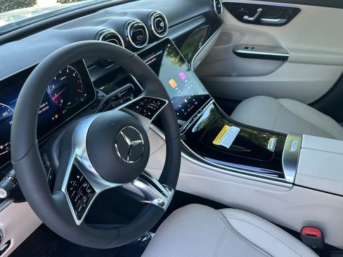 New 2026 Mercedes-Benz C 300 4MATIC Sedan image 9