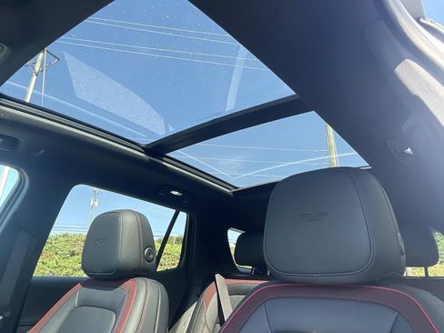 New 2026 Chevrolet Equinox RS w/ Convenience Package III FWD image 18
