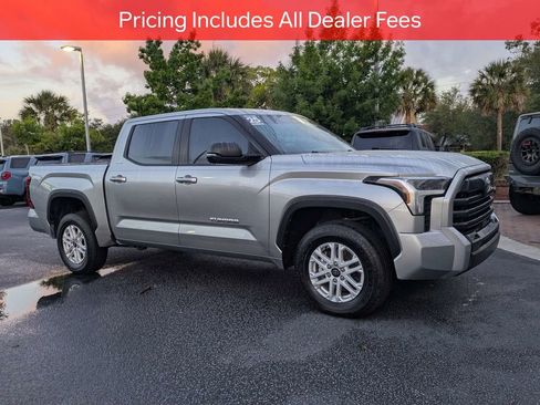 Used 2025 Toyota Tundra SR5 w/ SR5 Premium Package AWD/4WD image 2