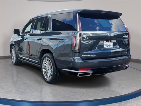 Used 2022 Cadillac Escalade Premium Luxury w/ Performance Package image 8