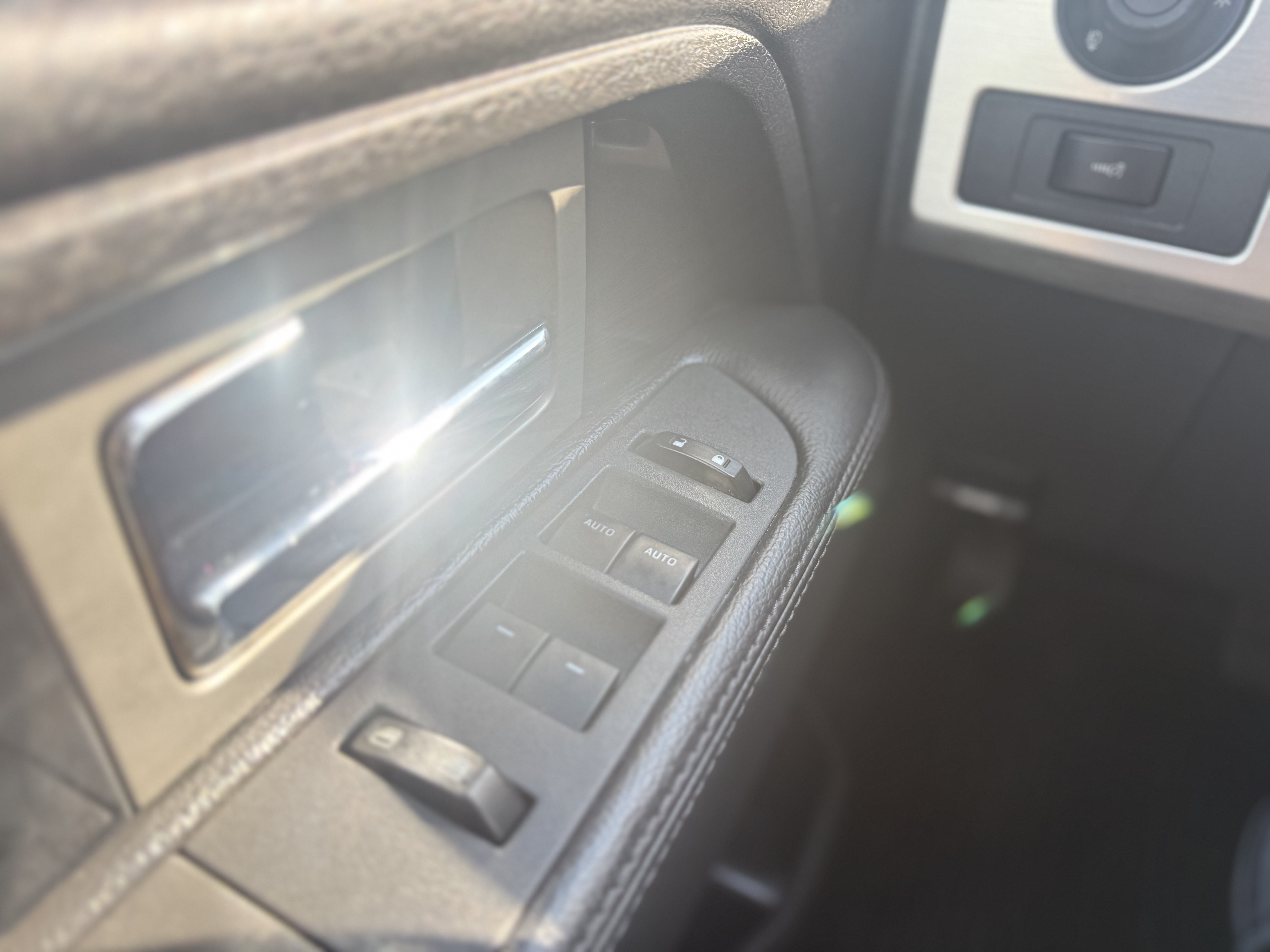 Used 2012 Ford F150 Platinum AWD/4WD image 26