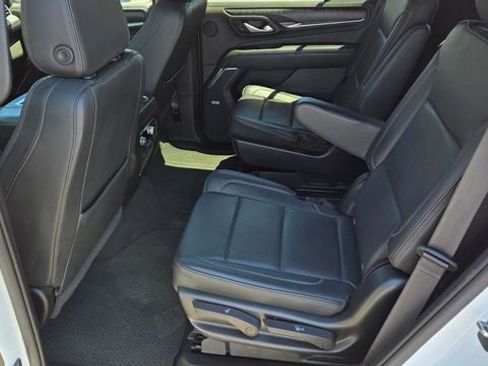 Used 2022 GMC Yukon Denali AWD/4WD image 12