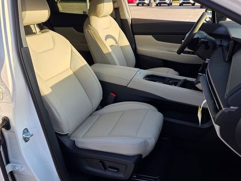 New 2026 Nissan Murano SV AWD/4WD image 17