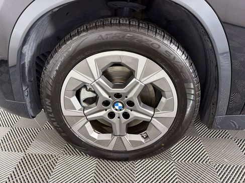 Used 2025 BMW X1 xDrive28i AWD/4WD image 9