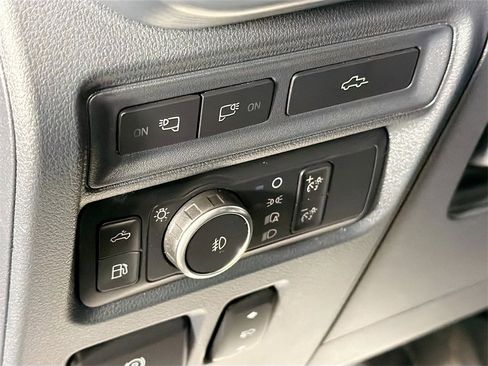 Used 2022 Ford F150 Lariat w/ Equipment Group 502A High image 10