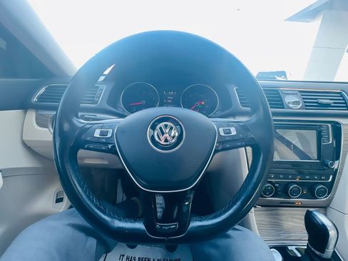 Used 2017 Volkswagen Passat 1.8T SE image 17