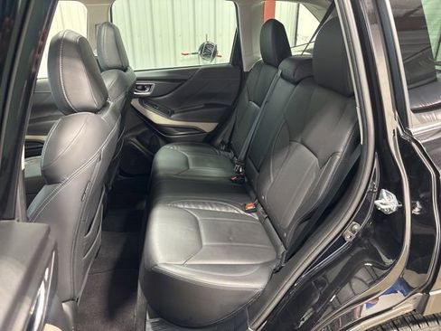 Used 2023 Subaru Forester Limited AWD/4WD image 16