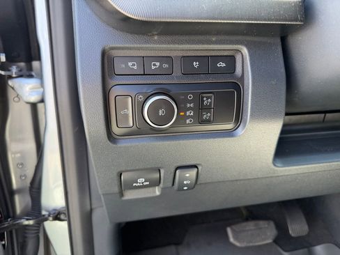 Used 2024 Ford F350 Platinum AWD/4WD image 17