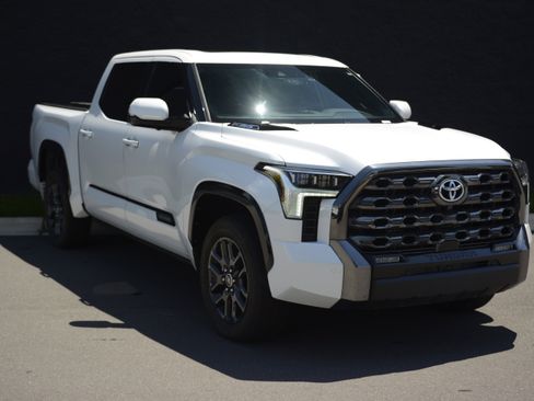 Used 2023 Toyota Tundra Platinum AWD/4WD image 9