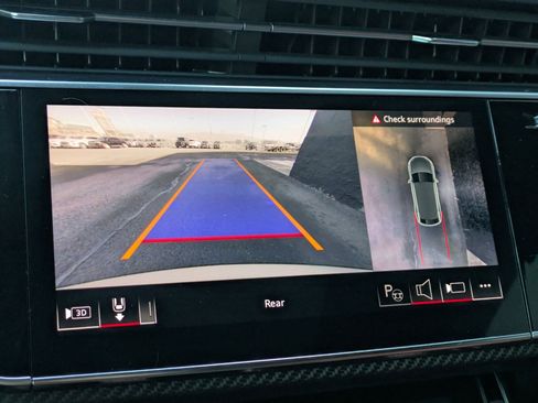 Certified 2024 Audi SQ8 Prestige w/ Prestige Package image 17