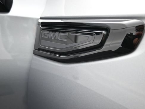 Used 2023 GMC Yukon AT4 AWD/4WD image 23