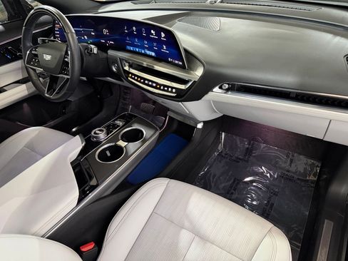 Certified 2024 Cadillac Lyriq Luxury RWD image 50