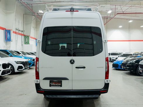 Used 2019 Mercedes-Benz Sprinter 2500 image 5