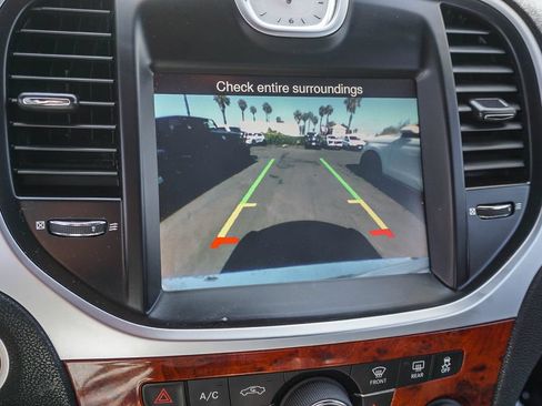 Used 2013 Chrysler 300 AWD w/ Driver Convenience Group image 24