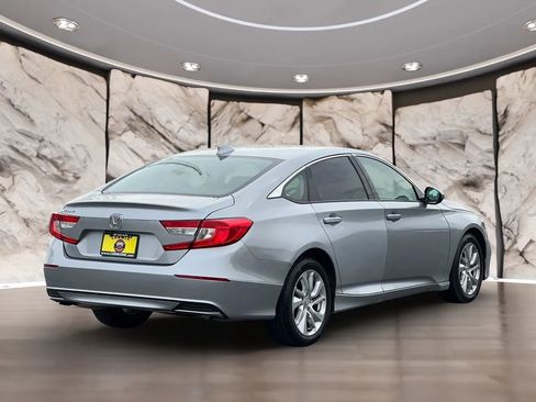 Used 2019 Honda Accord LX image 5