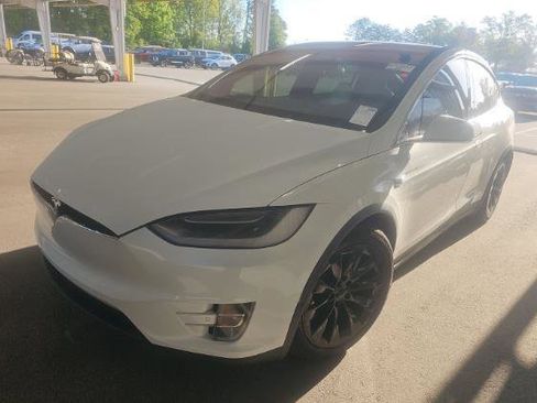 Used 2018 Tesla Model X 100D image 1