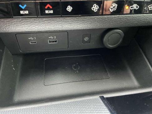 Used 2022 Mitsubishi Outlander SEL image 23