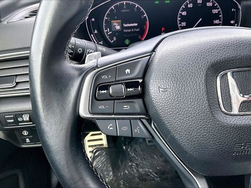 Used 2018 Honda Accord Sport image 17