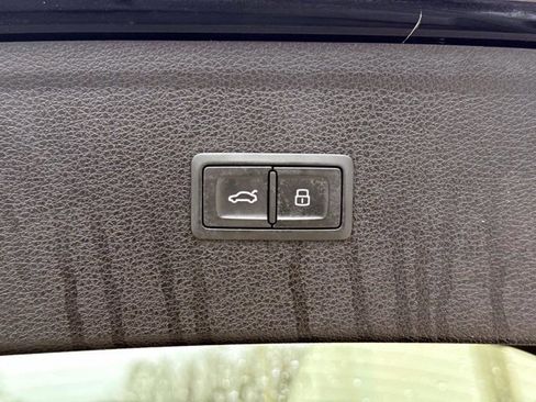 Used 2021 Audi Q5 Premium Plus w/ Premium Plus Package image 12