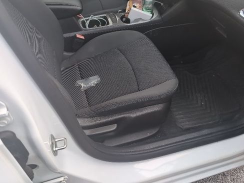 Used 2016 Chevrolet Cruze LT FWD image 7