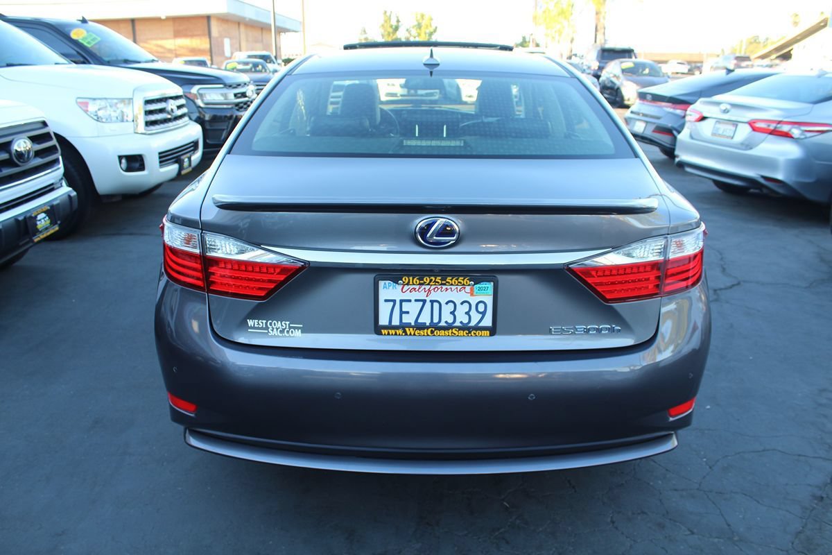 Used 2014 Lexus ES 300h w/ Luxury Package w/Bamboo Trim FWD image 6