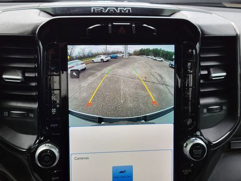 Used 2024 RAM 1500 Limited w/ Body Color Bumper Group image 24