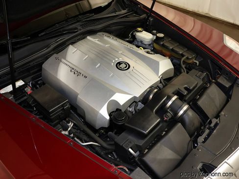 Used 2007 Cadillac XLR image 34