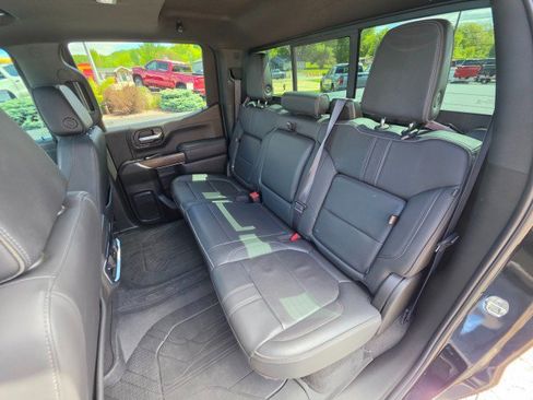 Used 2022 Chevrolet Silverado 1500 High Country w/ Technology Package AWD/4WD image 26