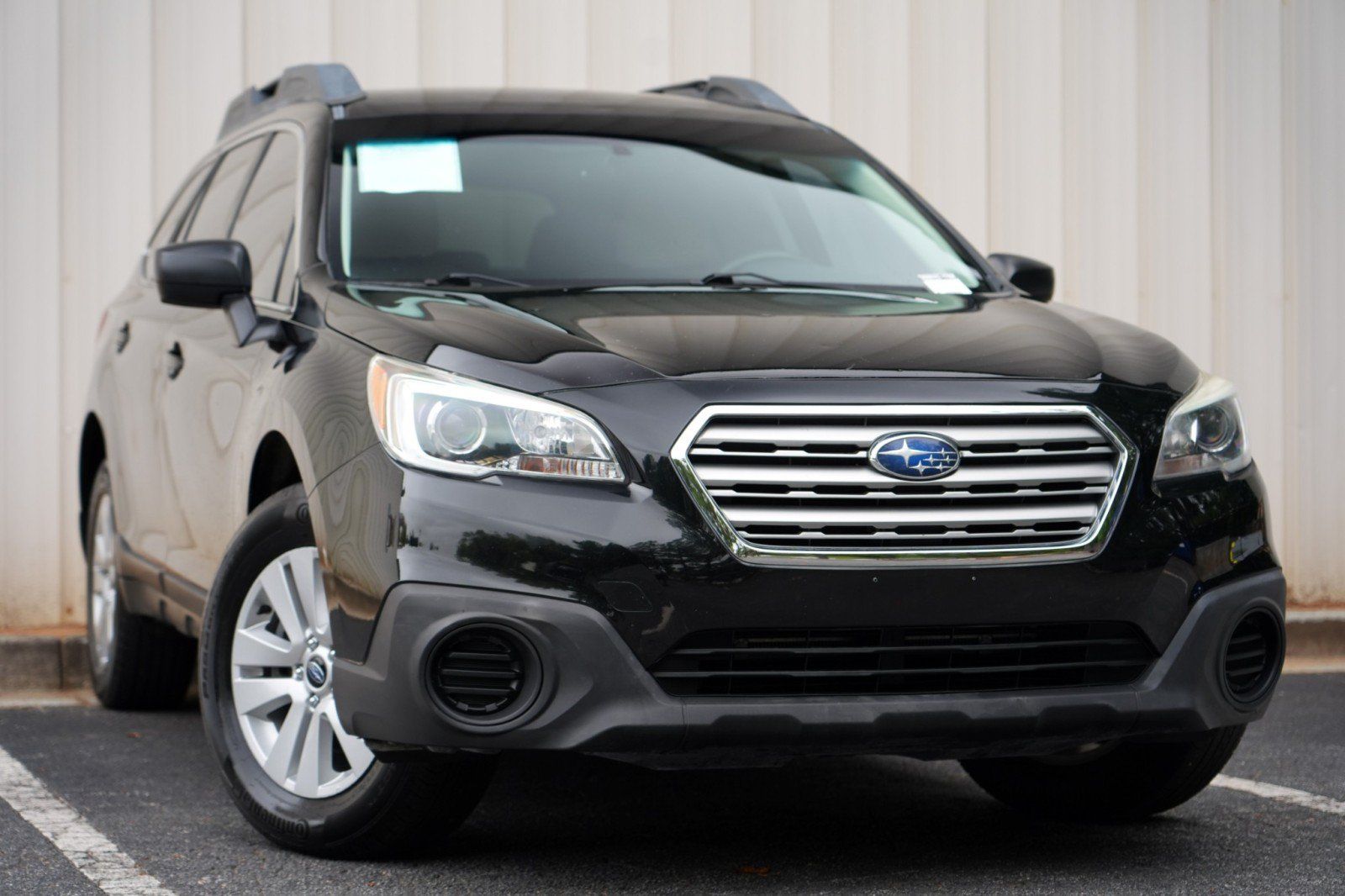 Used 2017 Subaru Outback 2.5i AWD/4WD image 2