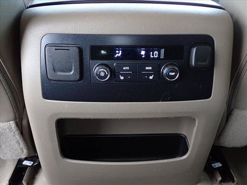 Used 2020 Chevrolet Tahoe Premier AWD/4WD image 11