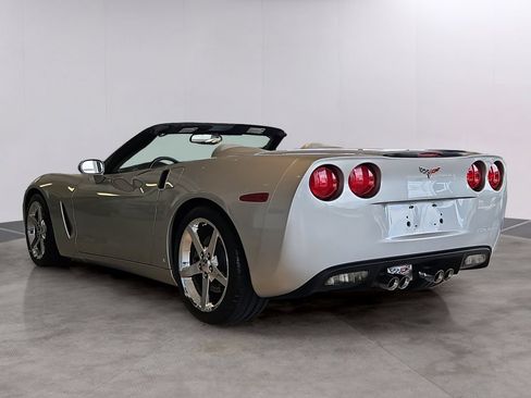 Used 2007 Chevrolet Corvette Convertible w/ Preferred Equipment Group RWD image 6