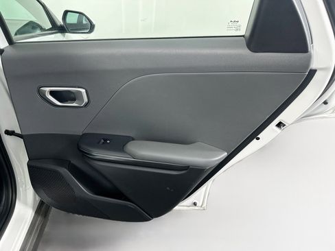 Used 2025 Kia K4 FWD image 30