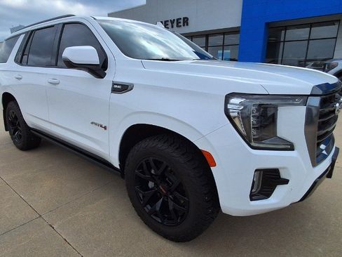 Used 2022 GMC Yukon AT4 AWD/4WD image 2