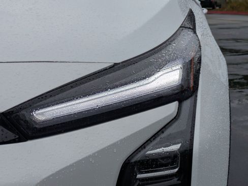 New 2027 Chevrolet Bolt LT w/ Comfort Package FWD image 30