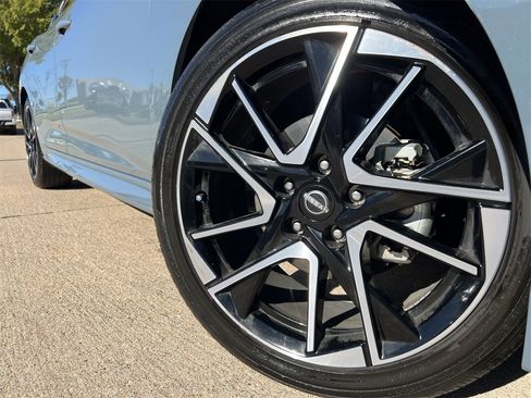 Certified 2024 Nissan Sentra SR image 8