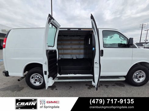 Used 2024 GMC Savana 2500 w/ Driver Convenience Package RWD image 22