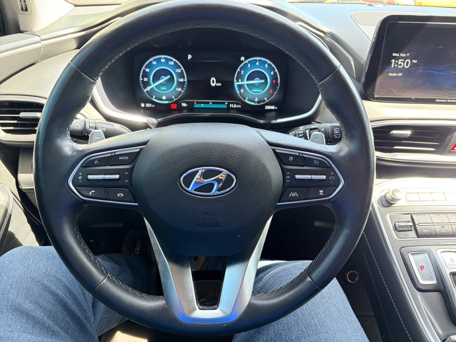 Used 2023 Hyundai Santa Fe Limited AWD/4WD image 20