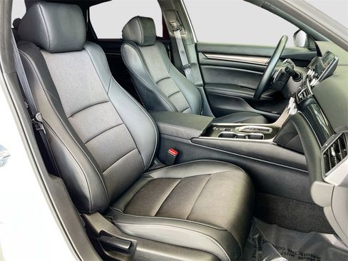 Used 2022 Honda Accord Sport image 25