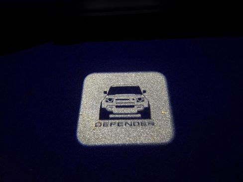 Used 2020 Land Rover Defender 110 HSE AWD/4WD image 72