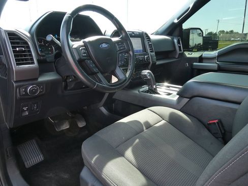 Used 2017 Ford F150 XLT w/ Equipment Group 302A Luxury AWD/4WD image 22
