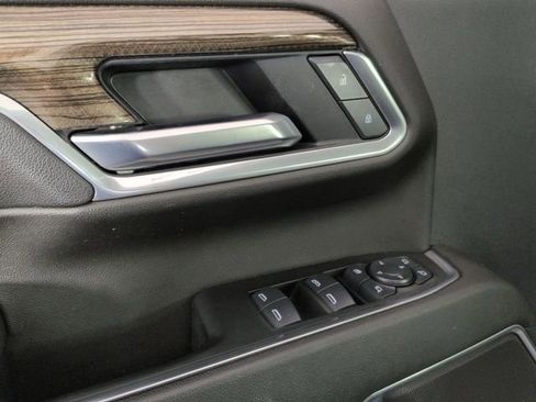 Certified 2025 Chevrolet Silverado 2500 LT w/ Trail Boss Package image 11