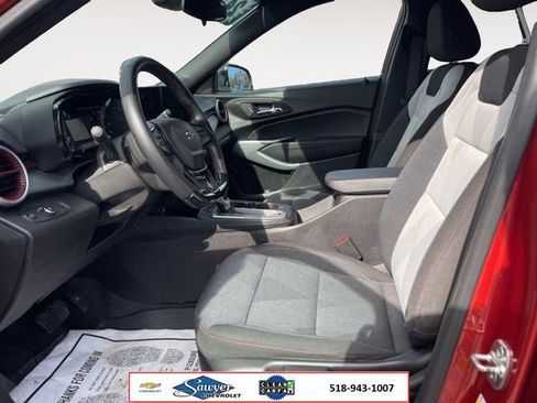 Used 2024 Chevrolet Trax RS w/ Driver Confidence Package FWD image 10