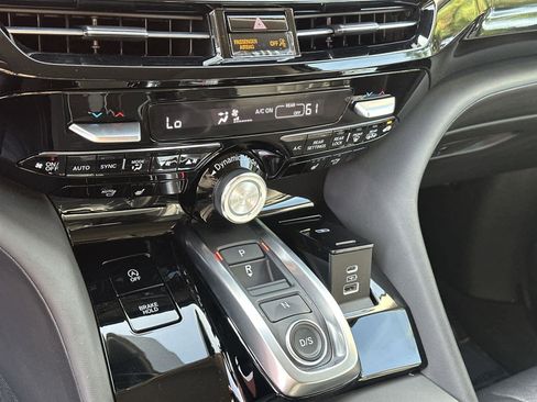 Used 2025 Acura MDX FWD w/ Technology Package image 27