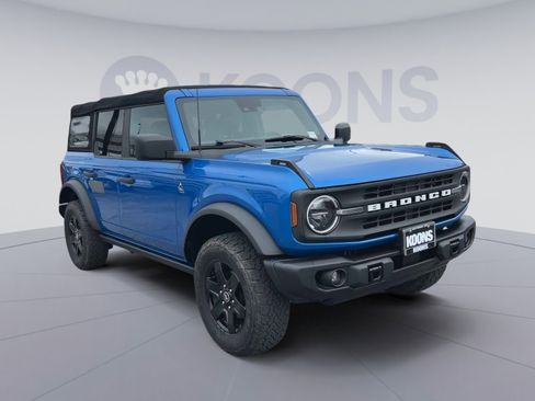 Used 2022 Ford Bronco Black Diamond AWD/4WD image 4