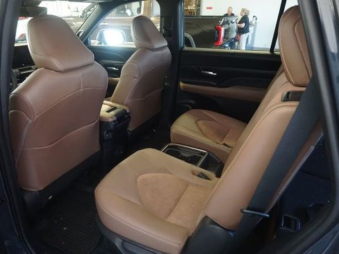 Certified 2026 Toyota Grand Highlander AWD Hybrid image 22