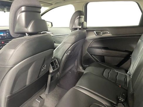 New 2026 Kia Sportage SX image 40