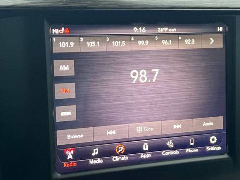 Used 2019 RAM 1500 Laramie AWD/4WD image 18