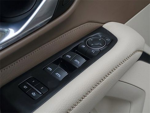 Used 2021 GMC Yukon Denali w/ Denali Ultimate Package image 22